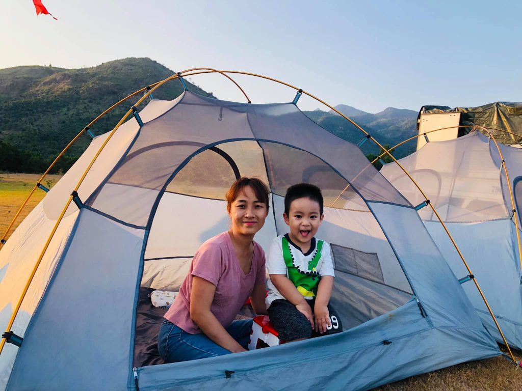 Cách dựng lều cắm trại siêu nhanh và đơn giảnCách dựng lều cắm trại siêu nhanh và đơn giản